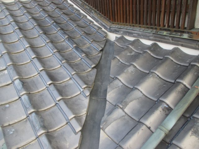 小野市で交換した新しい谷板金